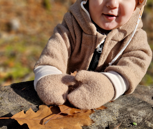 Wunderschöne Handschuhe aus Walk in vielen Farben erhältlich.