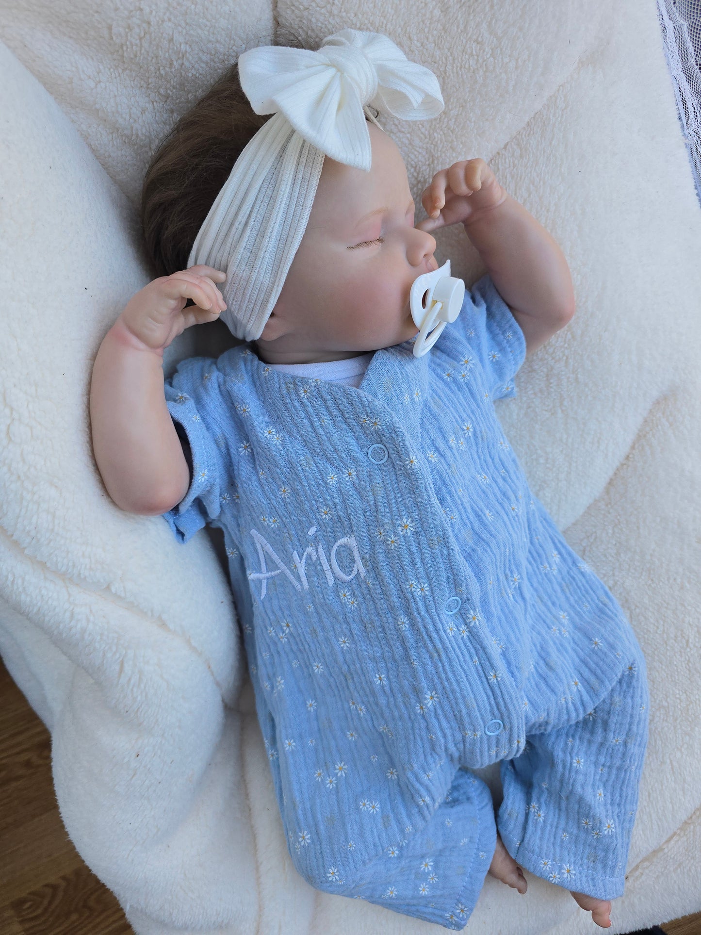 Baby Musselin Overall kurarm in vielen verschiedenen Farben und Mustern erhältlich.