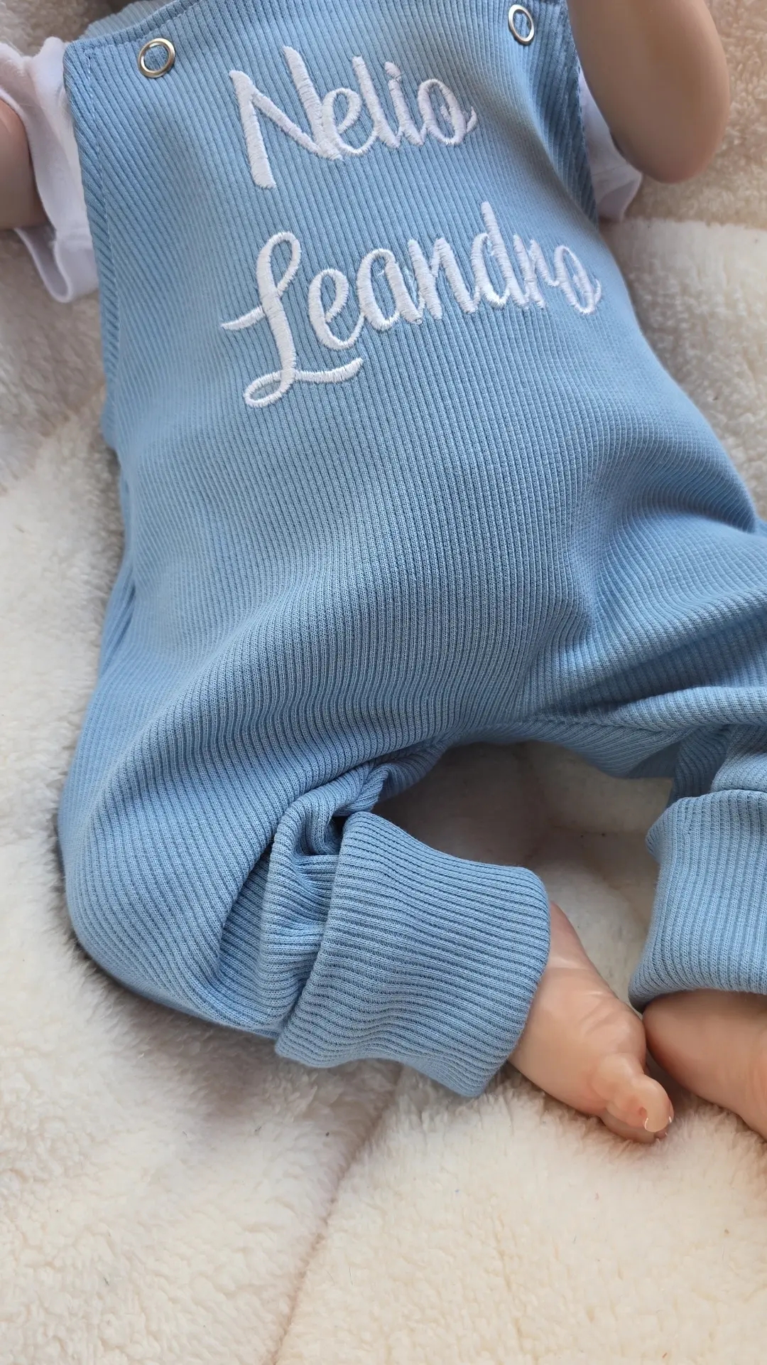 Latzhose mit Mütze| Ripp-Jersey Myawi-Kids